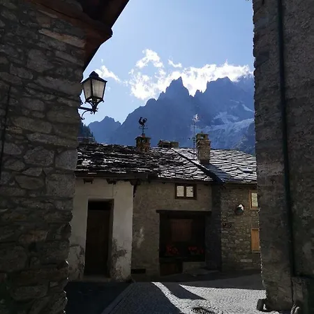 Vista Monte Bianco Lägenhet Courmayeur